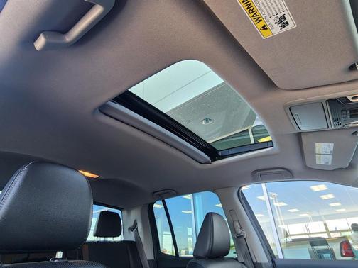 Crystal Black Pearl 2020 Honda Ridgeline RTL-E