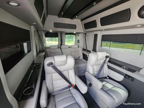 Black Clearcoat 2026 RAM ProMaster 3500 High Roof