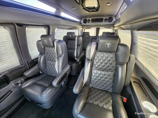 2023 GMC Savana 2500 Work Van