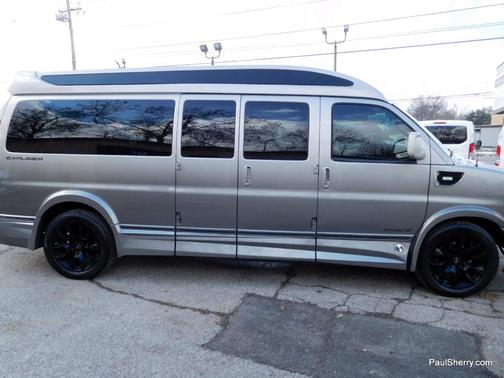 2023 GMC Savana 2500 Work Van