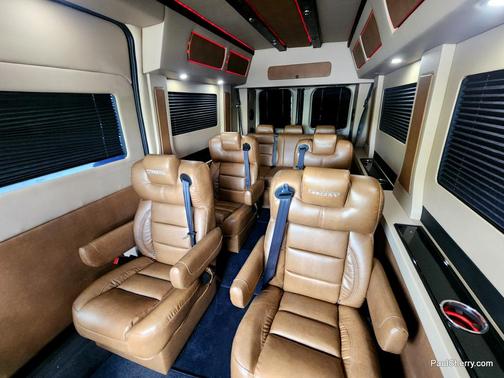 Black Clearcoat 2026 RAM ProMaster 3500 Window Van High Roof