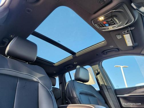 2026 Jeep Grand Cherokee Altitude