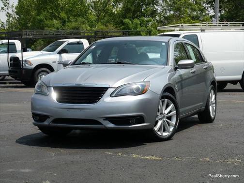 2013 Chrysler 200 Limited