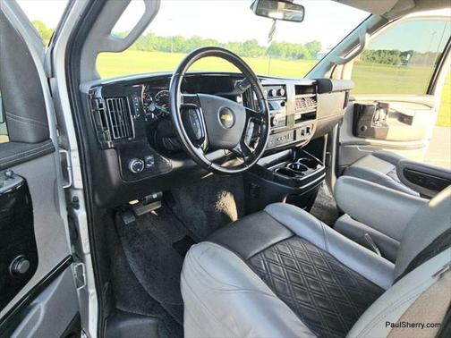 2021 Chevrolet Express 2500 LS