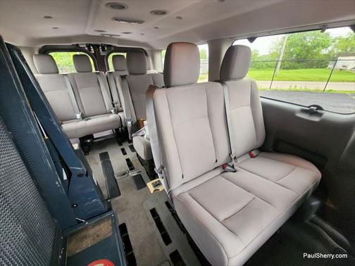 2017 Nissan NV Passenger NV3500 HD SV V8