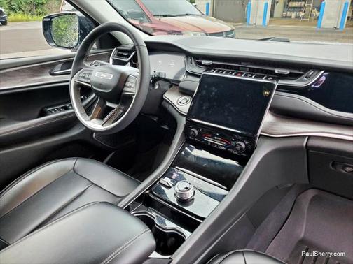 2023 Jeep Grand Cherokee Limited X