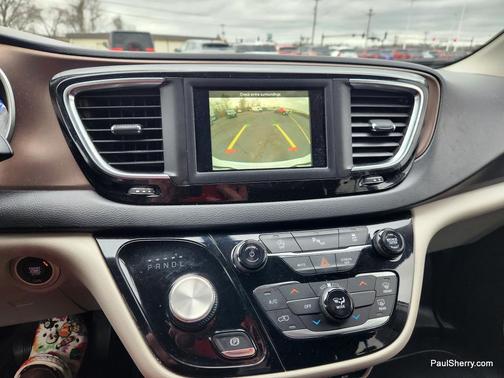 2020 Chrysler Voyager L