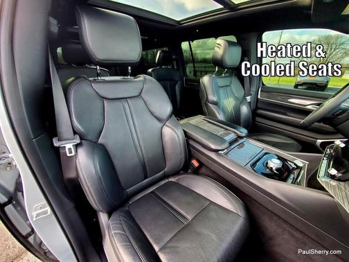 2022 Jeep Wagoneer Series III 4x2