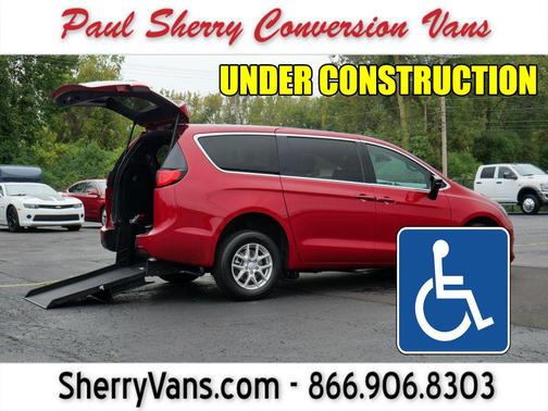 Red Hot Pearlcoat 2025 Chrysler Pacifica L