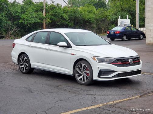 Pure White 2021 Volkswagen Jetta GLI 2.0T S