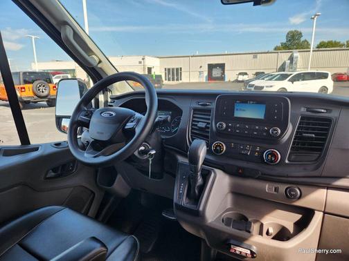 2020 Ford Transit-150 XL