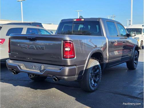 Granite Crystal Metallic Clearcoat 2026 RAM 1500 Big Horn/Lone Star