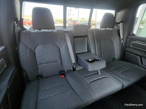 Granite Crystal Metallic Clearcoat 2026 RAM 1500 Big Horn/Lone Star