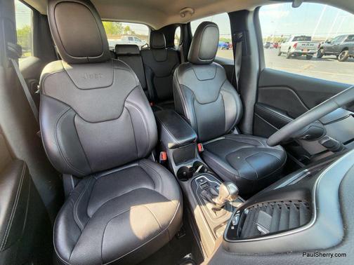 2021 Jeep Cherokee Latitude Lux