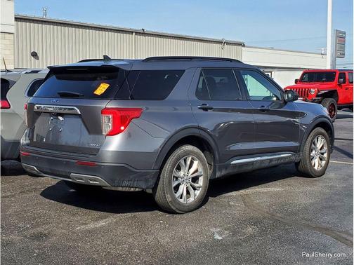 Carbonized Gray Metallic 2024 Ford Explorer XLT