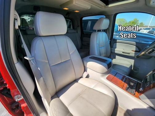 Victory Red 2008 Chevrolet Avalanche 1500 LTZ