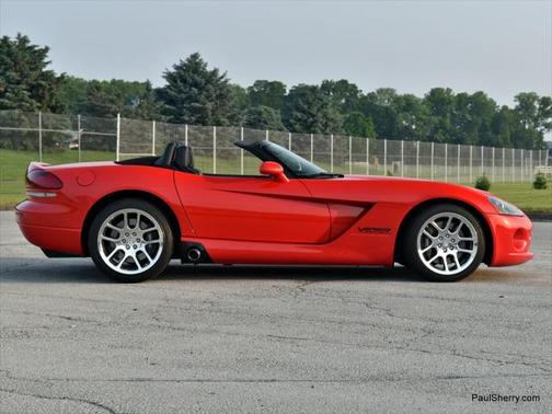 2003 Dodge Viper SRT10