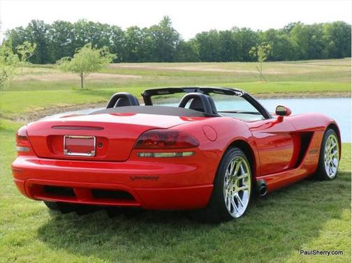 2003 Dodge Viper SRT10