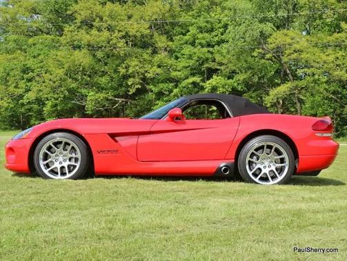 2003 Dodge Viper SRT10