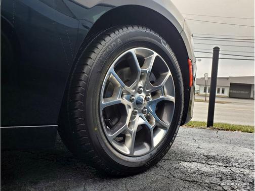 2015 Dodge Charger SXT