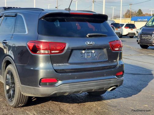2019 Kia Sorento S