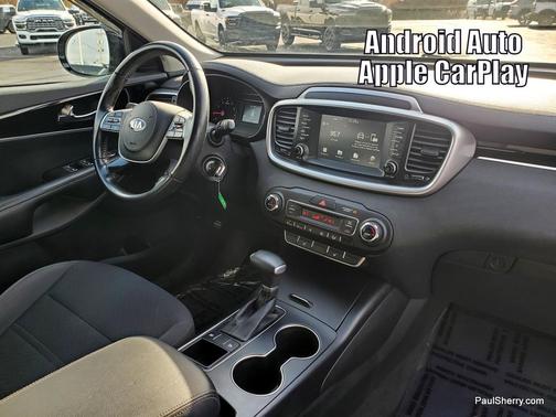 2019 Kia Sorento S