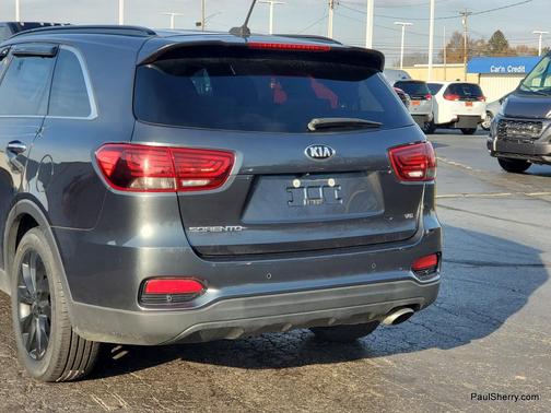 2019 Kia Sorento S