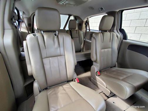 2014 Chrysler Town & Country Touring