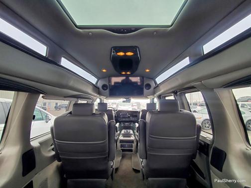 2021 Chevrolet Express 2500 LS