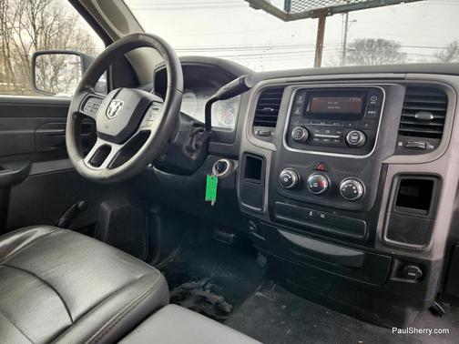 2018 RAM 2500 Tradesman Regular Cab 4x2 8' Box