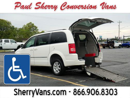 2010 Chrysler Town & Country Touring