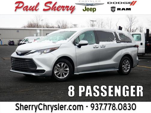 2024 Toyota Sienna LE