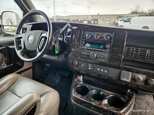 2022 GMC Savana 2500 Work Van