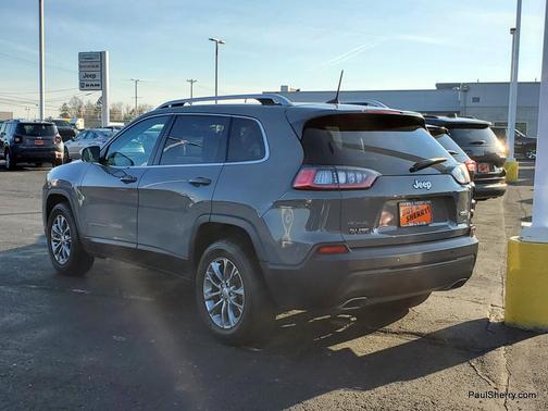 Sting-Gray Clearcoat 2019 Jeep Cherokee Latitude Plus