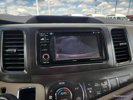 2014 Toyota Sienna XLE