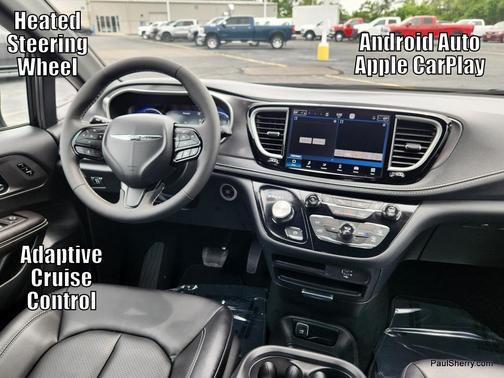 Diamond Black Crystal Pearlcoat 2026 Chrysler Pacifica L