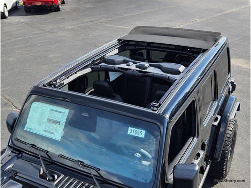 Black Clearcoat 2026 Jeep Wrangler Rubicon