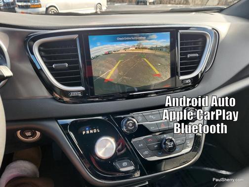 2026 Chrysler Voyager LX