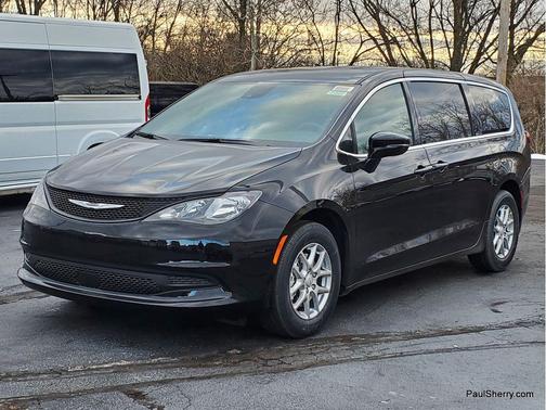 2026 Chrysler Voyager LX