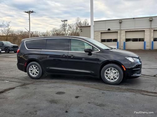 2026 Chrysler Voyager LX