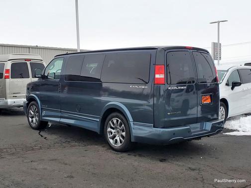 2024 Chevrolet Express 2500 RWD 2500 Regular Wheelbase WT