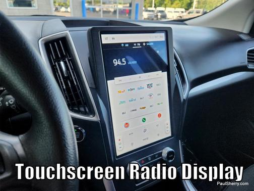 Forged Green Metallic 2024 Ford Edge SE