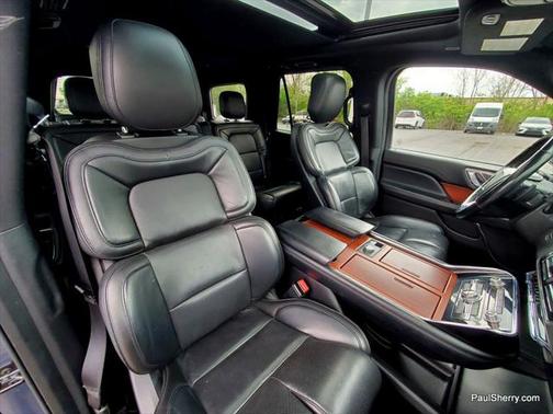 2018 Lincoln Navigator Select