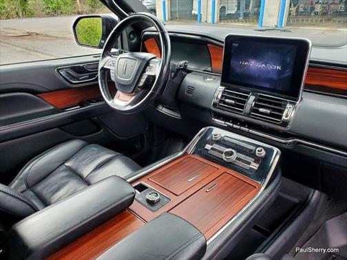 2018 Lincoln Navigator Select