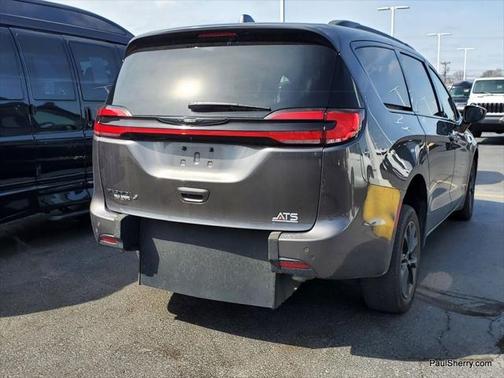 2021 Chrysler Pacifica Touring