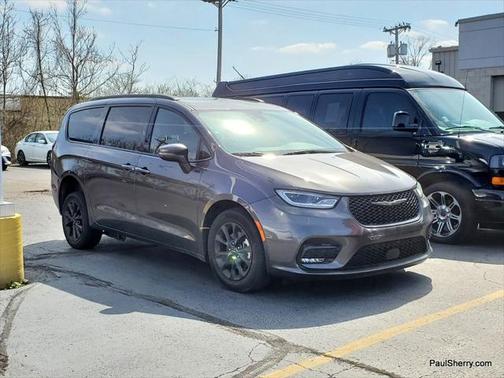 2021 Chrysler Pacifica Touring