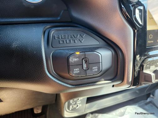 2026 RAM 2500 Big Horn Crew Cab 4x4 6'4' Box