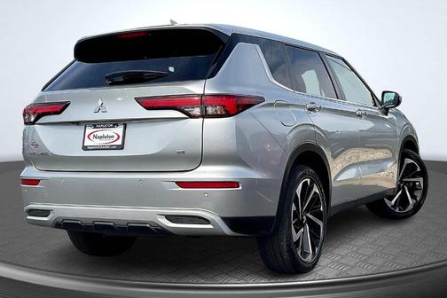 2023 Mitsubishi Outlander SE Black Edition
