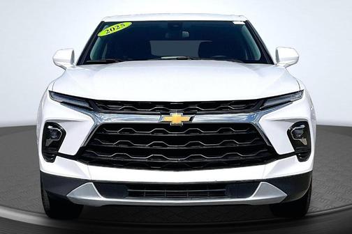 Summit White 2025 Chevrolet Blazer LT