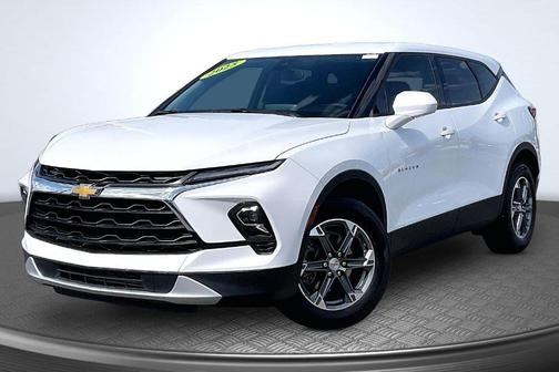 Summit White 2025 Chevrolet Blazer LT